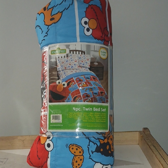 Sesame Street | Bedding | Sesame Street Colorful Character Twin Bedding ...